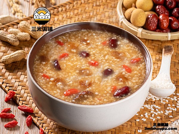 三米粥铺红枣银耳枸杞粥